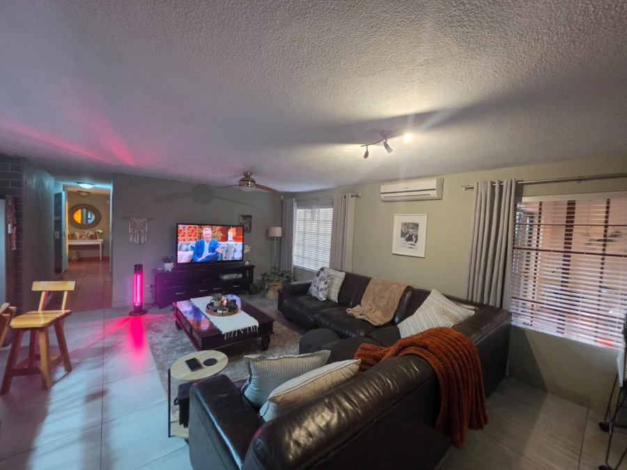 4 Bedroom Property for Sale in Bodorp North West